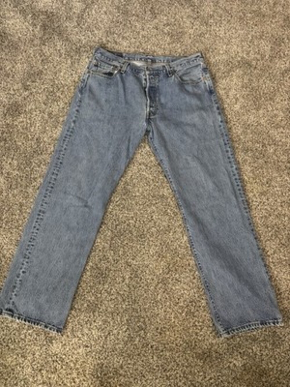 Vintage Levi’s 501 Jeans Made in USA 36x32 Button Fly 90s Original Fit Denim